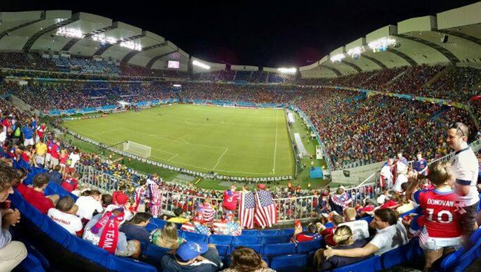 Torcidas de Gana e Estados Unidos fazem festa na Arena das Dunas (Foto: Gustavo Sousa)